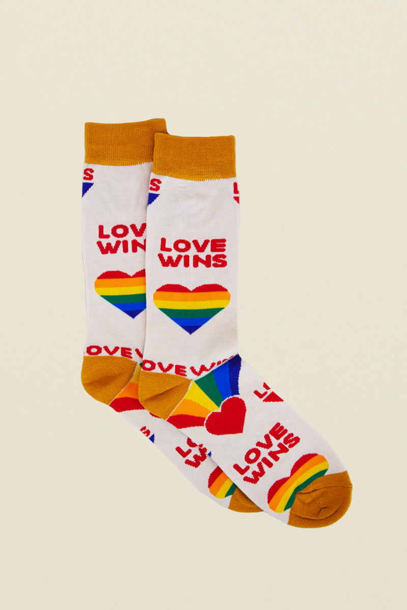 mens love wins socks